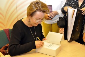 Spotkanie autorskie z&nbsp;Elżbietą Cherezińską (24.10.2019)