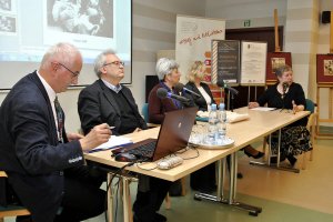 „Gustaw Herling-Grudziński dzisiaj” - Marta Herling, prof. Z. Kudelski, prof. Bolecki w Rozmowie z dr Ireną Furnal (17.05.2019)