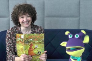 Aktorka Beata Pszeniczna z Bibliusiem