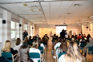  prof. Katarzyna Kłosińska