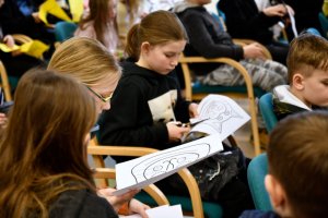 Na zdjęciu dzieci w czasie zajęć.