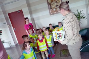 Na zdjęciu dzieci w czasie zajęć.