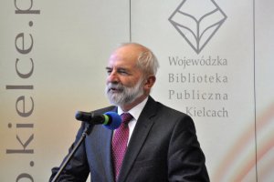 Na zdjęciu jeden z przemawiających.