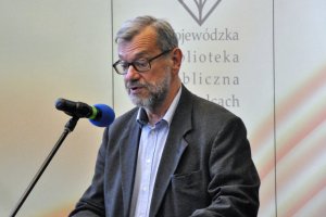 Na zdjęciu jeden z przemawiających.