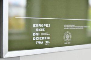 Na zdjęciu elementy wystawy.