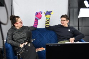 Na zdjęciu Bibliuś i Woluminka.