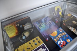 Na zdjęciu elementy wystawy.