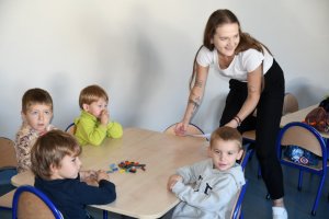 Na zdjęciu dzieci w czasie zajęć.
