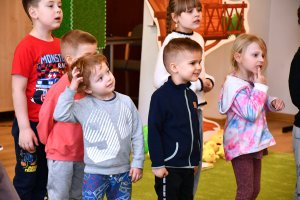 Na zdjęciu dzieci w&nbsp;czasie zajęć.