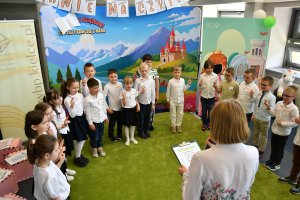 Na zdjęciu dzieci w&nbsp;czasie zajęć.