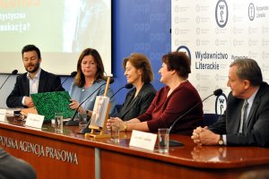 Rita Gombrowicz w&nbsp;czasie przemówienia